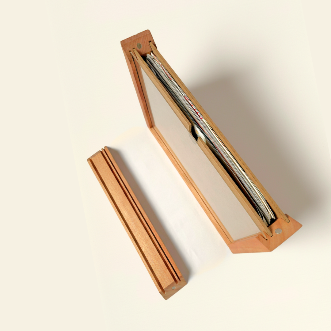 Magnetischer Echtholz Wechselrahmen für Kinderbilder & Poster A4