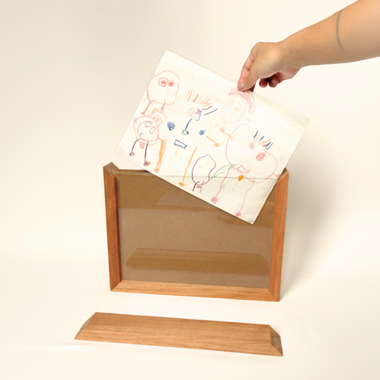 Magnetischer Echtholz Wechselrahmen für Kinderbilder & Poster A4